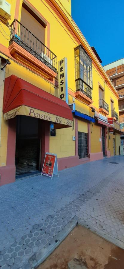 Pension Riosol Seville Ngoại thất bức ảnh